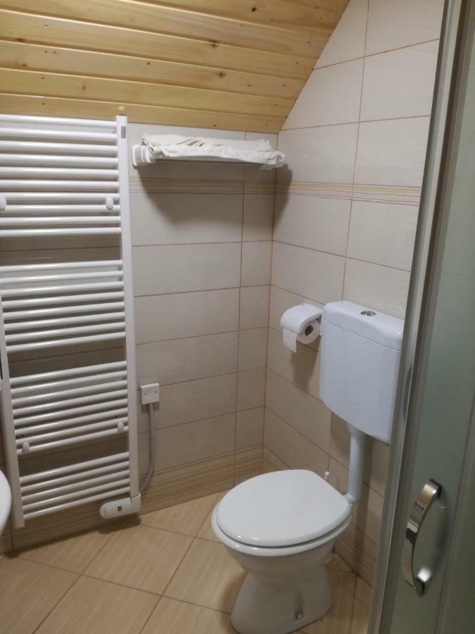Apartmaji Vrhovnik Cerklje na Gorenjskem Dış mekan fotoğraf