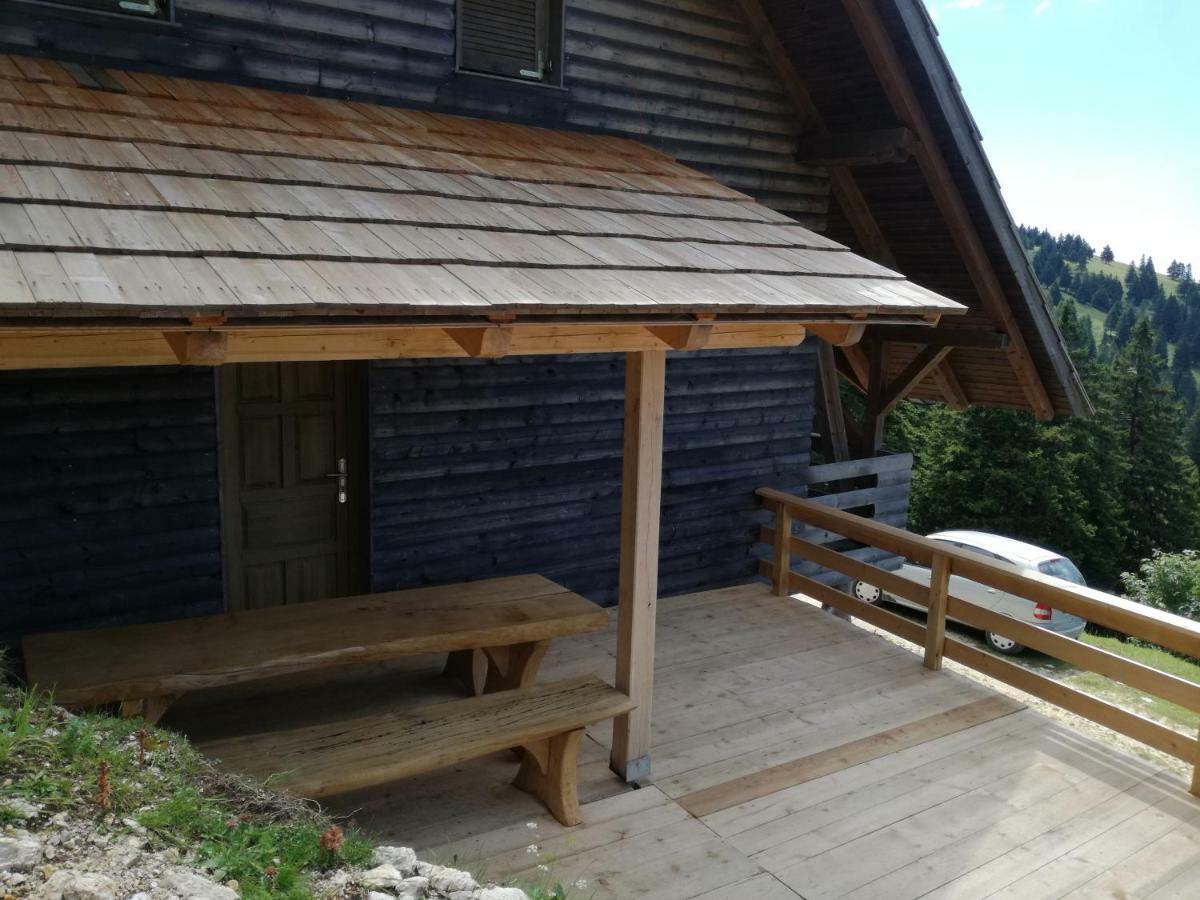 Apartmaji Vrhovnik Cerklje na Gorenjskem Dış mekan fotoğraf